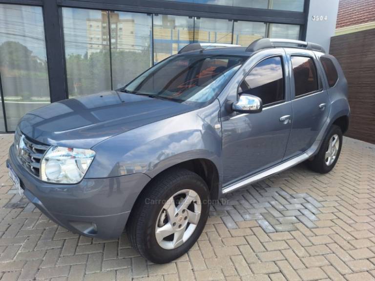 RENAULT - DUSTER - 2013/2013 - Cinza - R$ 49.900,00