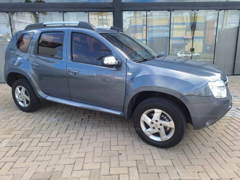 RENAULT - DUSTER - 2013/2013 - Cinza - R$ 49.900,00