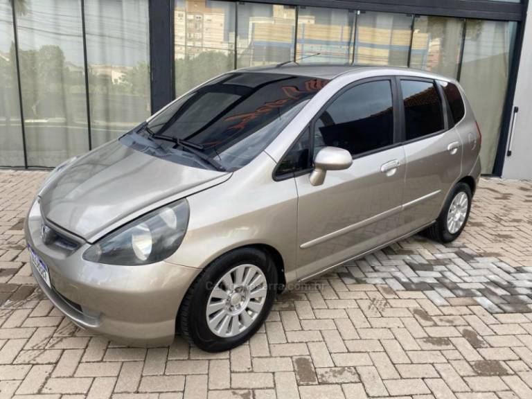 HONDA - FIT - 2004/2004 - Dourada - R$ 32.900,00