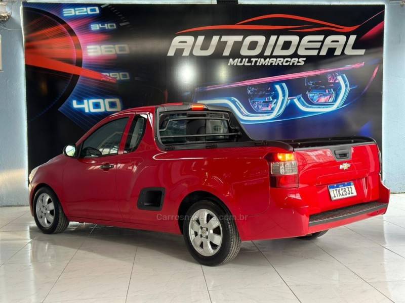 CHEVROLET - MONTANA - 2012/2013 - Vermelha - R$ 43.900,00