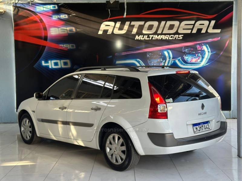 RENAULT - MÉGANE - 2013/2013 - Branca - R$ 34.900,00