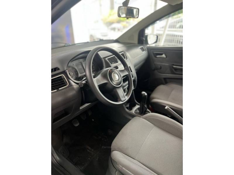 VOLKSWAGEN - FOX - 2011/2011 - Cinza - R$ 24.900,00