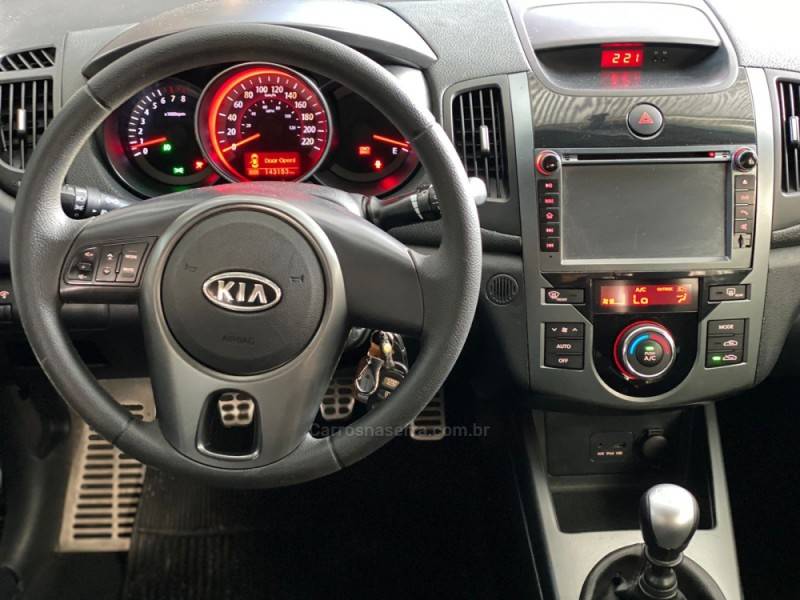KIA MOTORS - CERATO - 2010/2010 - Prata - R$ 44.900,00