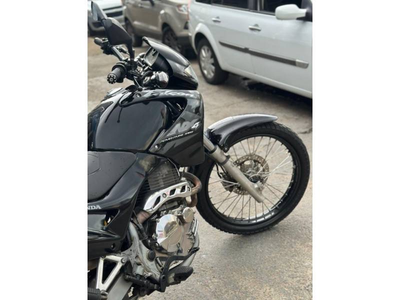 HONDA - NX4 FALCON - 2003/2003 - Preta - R$ 15.900,00