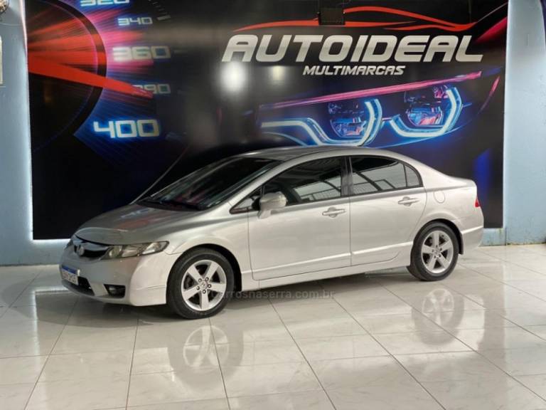 HONDA - CIVIC - 2010/2010 - Prata - R$ 52.900,00