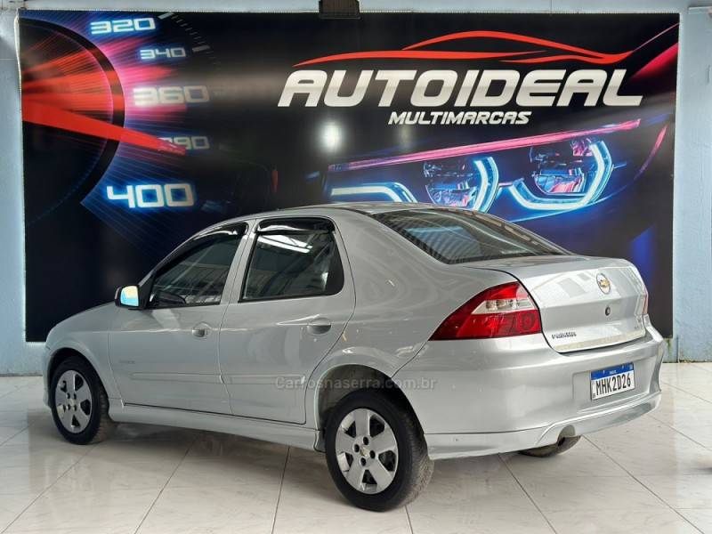 CHEVROLET - PRISMA - 2011/2011 - Prata - R$ 28.900,00