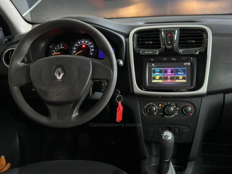 RENAULT - SANDERO - 2017/2017 - Prata - R$ 44.900,00