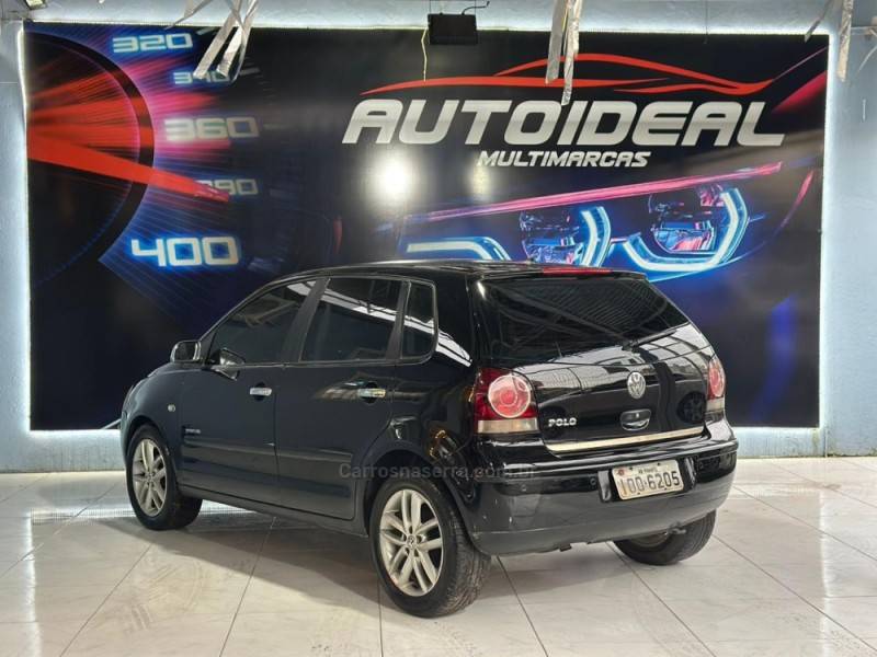 VOLKSWAGEN - POLO - 2008/2008 - Preta - R$ 29.900,00
