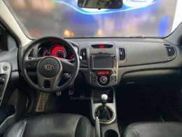 KIA MOTORS - CERATO - 2010/2010 - Prata - R$ 44.900,00
