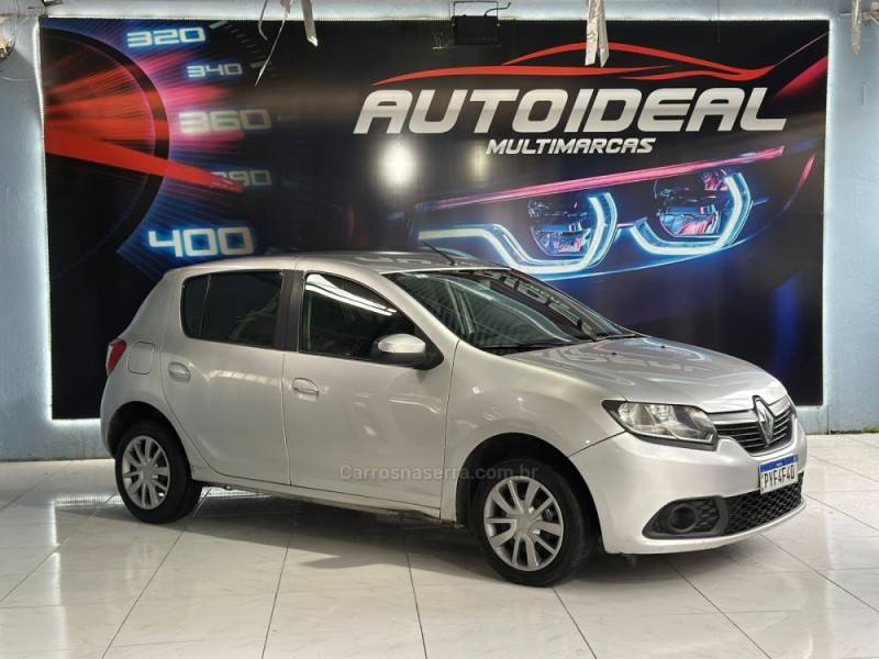 RENAULT - SANDERO - 2017/2017 - Prata - R$ 44.900,00