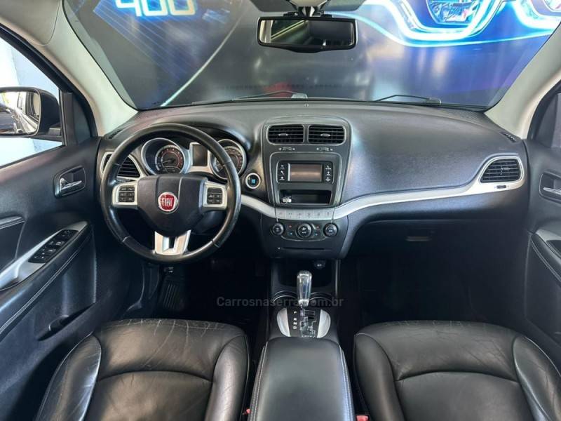 FIAT - FREEMONT - 2011/2012 - Cinza - R$ 52.900,00
