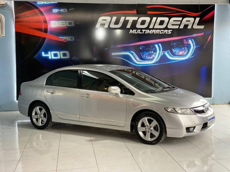 HONDA - CIVIC - 2010/2010 - Prata - R$ 52.900,00
