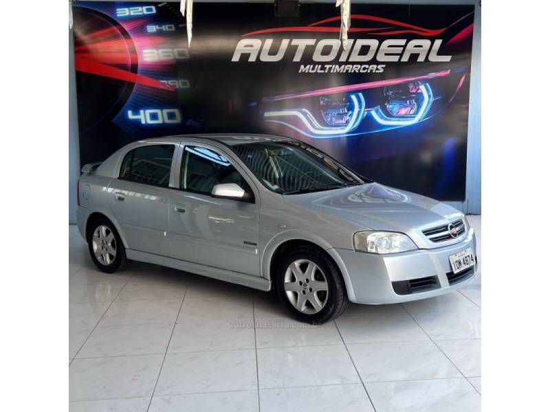 CHEVROLET - ASTRA - 2008/2008 - Prata - R$ 31.900,00