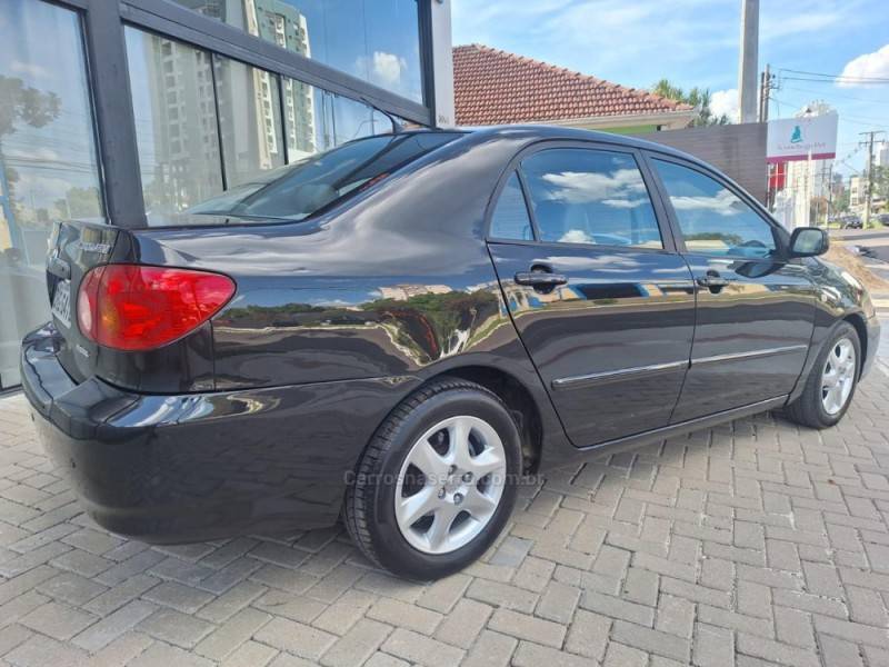 TOYOTA - COROLLA - 2003/2003 - Preta - R$ 35.900,00