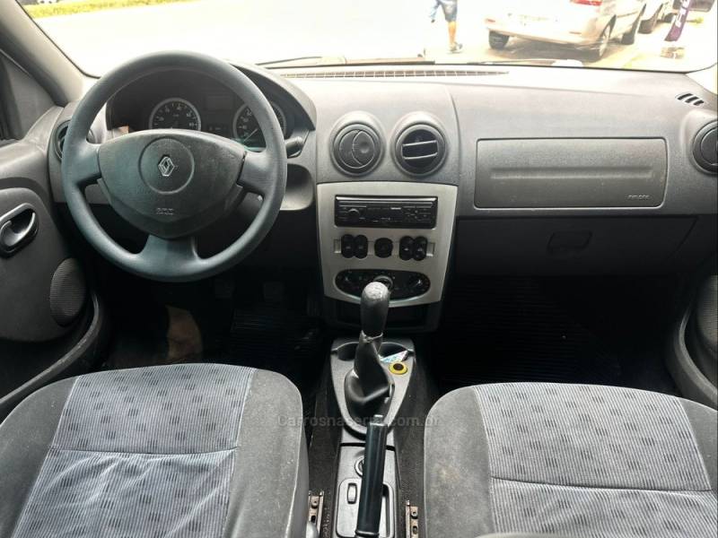 RENAULT - LOGAN - 2008/2008 - Cinza - R$ 18.900,00